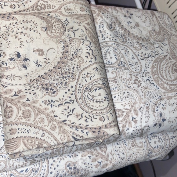 3 piece bedding sheet set TWIN XL Paisley print bed College dorm size bed - Picture 2 of 2